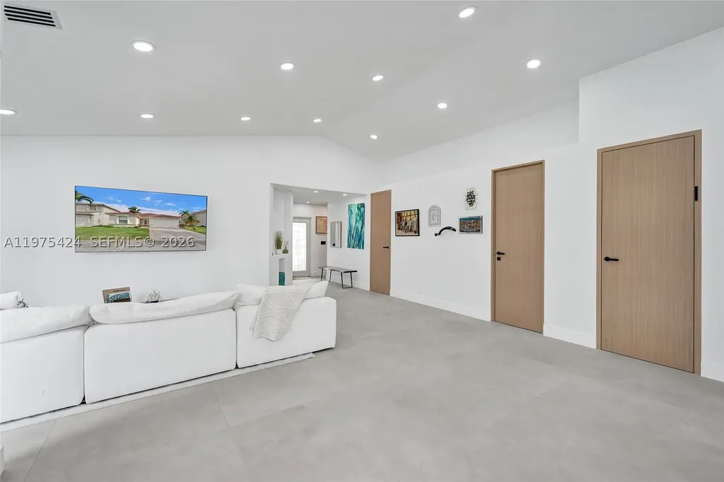 3371 SW 51st Street Hollywood FL 33312