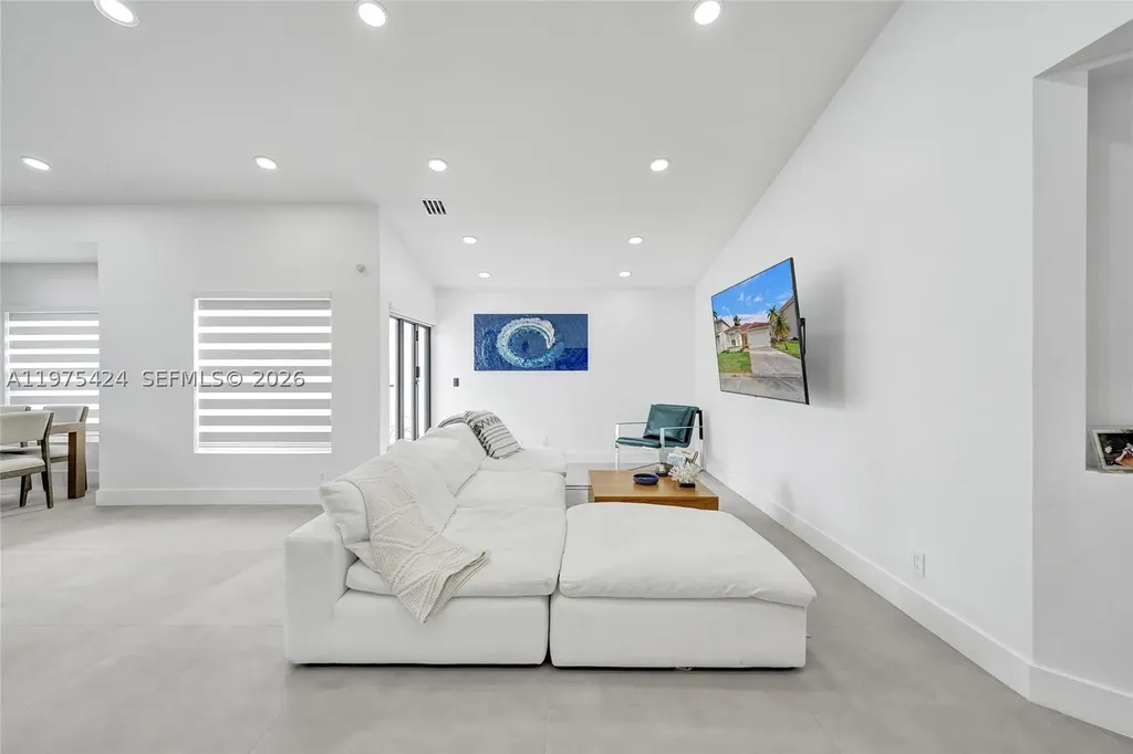 3371 SW 51st Street Hollywood FL 33312
