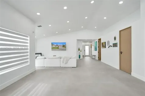 3371 SW 51st Street Hollywood FL 33312