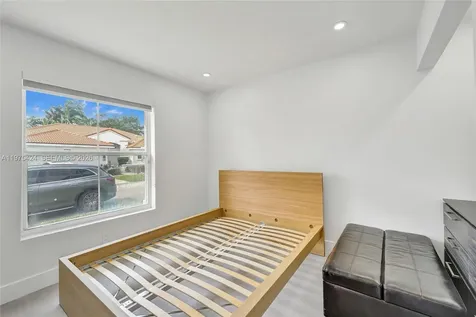 3371 SW 51st Street Hollywood FL 33312