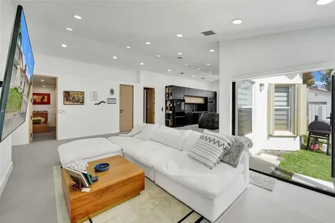 3371 SW 51st Street Hollywood FL 33312
