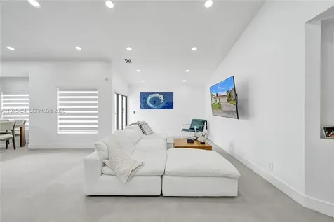 3371 SW 51st Street Hollywood FL 33312