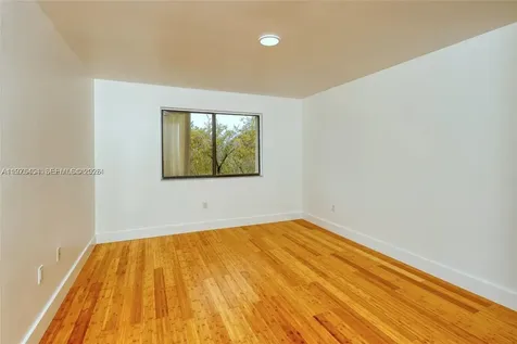 3905 Adra Avenue Doral FL 33178