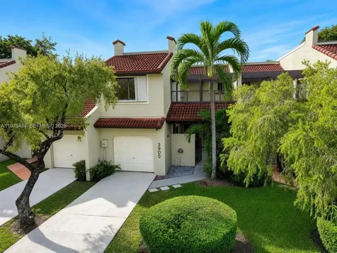 3905 Adra Avenue Doral FL 33178