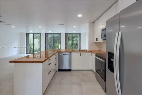 3905 Adra Avenue Doral FL 33178