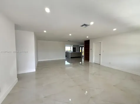4021 NE 17th Terrace Oakland Park FL 33334