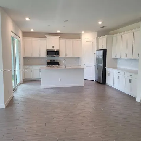1200 Sterling Pine Place Loxahatchee FL 33470