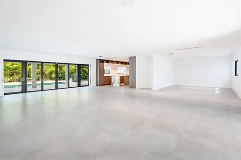 13306 SW 58th Court Pinecrest FL 33156