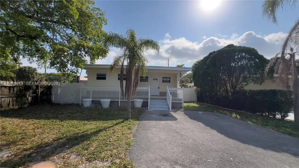 109 SW 1st Avenue Hallandale Beach FL 33009