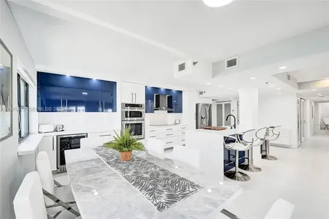1201 S Ocean Drive Hollywood FL 33019