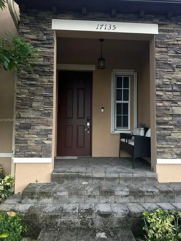17135 SW 96 Street Miami FL 33196