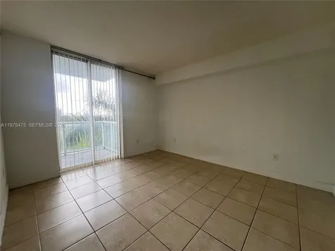 5077 NW 7th Street Miami FL 33126