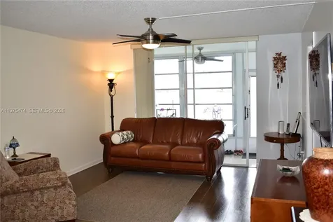 2801 N Pine Island Road Sunrise FL 33322