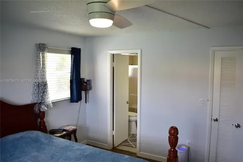 2801 N Pine Island Road Sunrise FL 33322