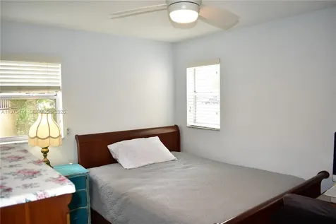 2801 N Pine Island Road Sunrise FL 33322