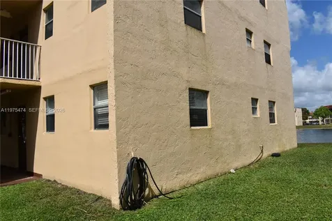 2801 N Pine Island Road Sunrise FL 33322