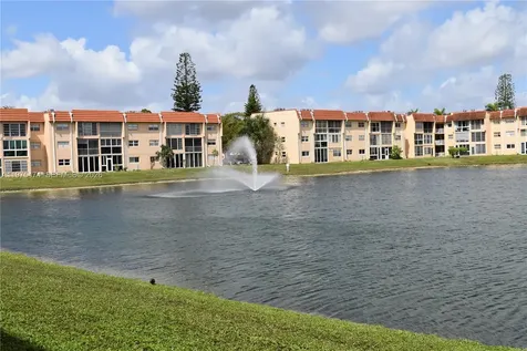 2801 N Pine Island Road Sunrise FL 33322
