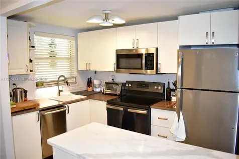 2801 N Pine Island Road Sunrise FL 33322