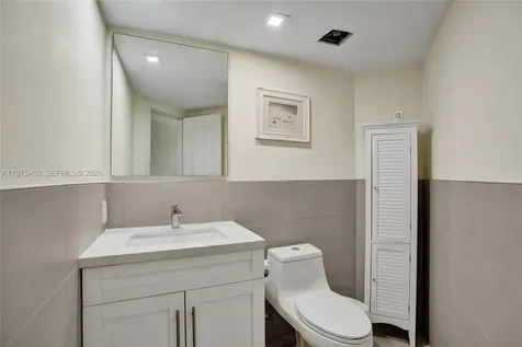 1936 S Ocean Hallandale Beach FL 33009