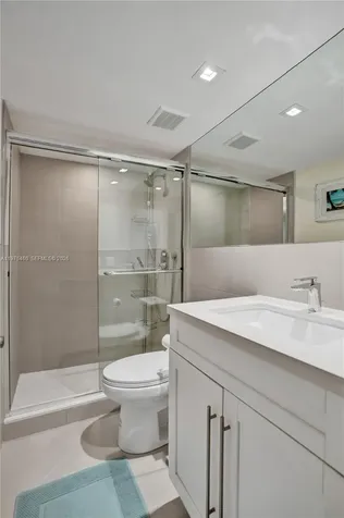 1936 S Ocean Hallandale Beach FL 33009