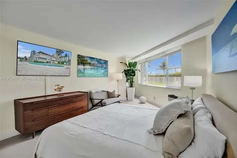 1936 S Ocean Hallandale Beach FL 33009