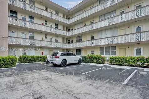 1936 S Ocean Hallandale Beach FL 33009
