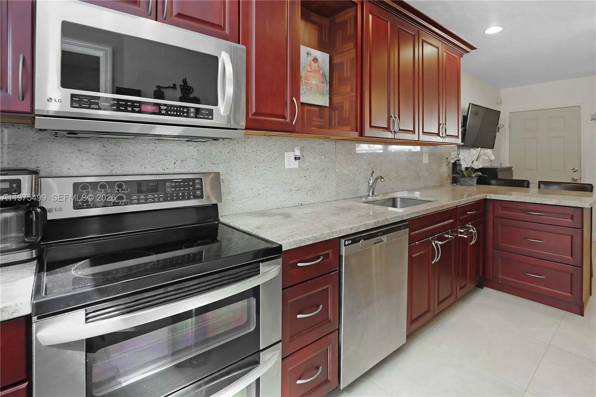 302 New Hampshire Street Hollywood FL 33019
