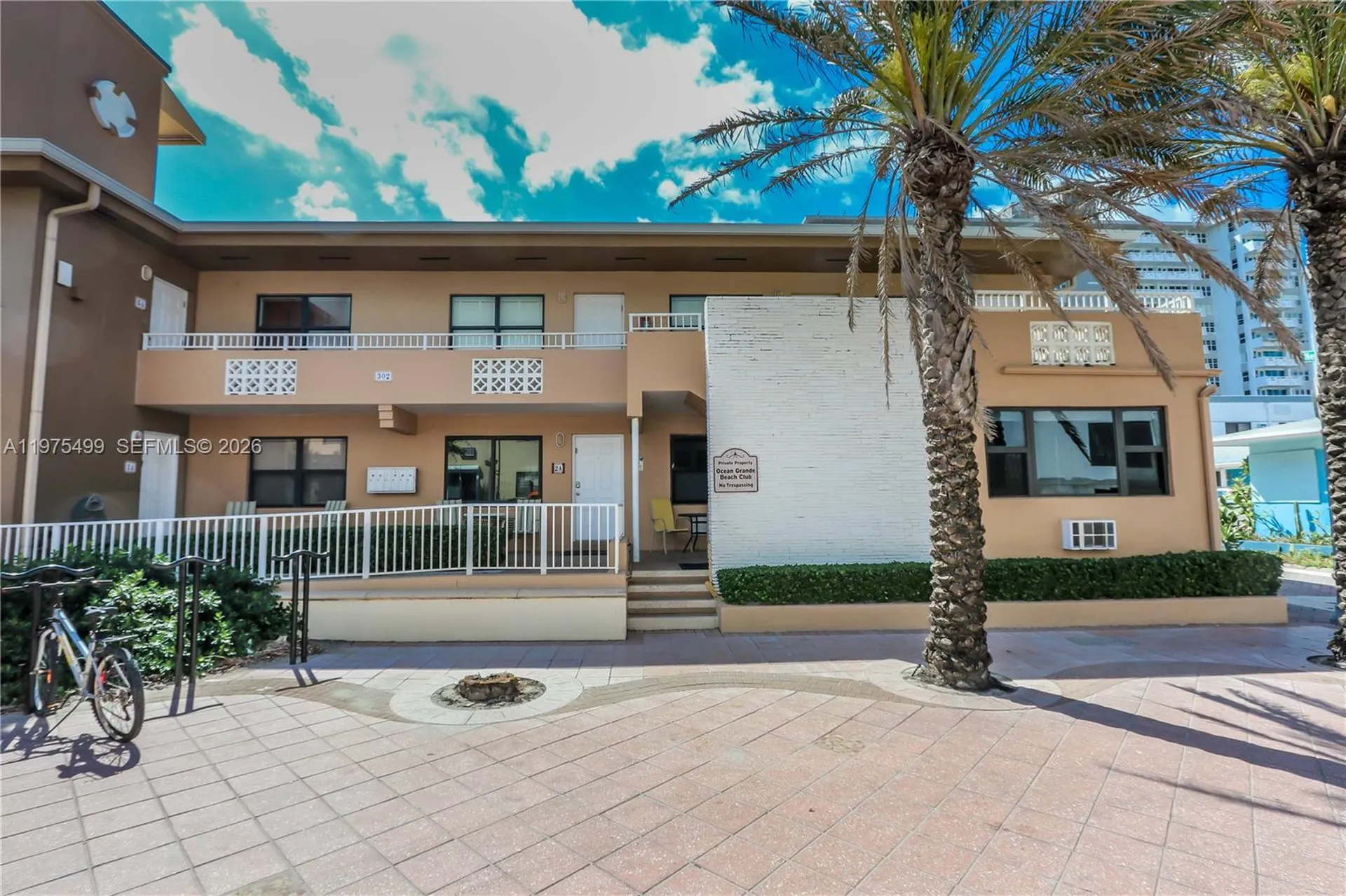 302 New Hampshire Street Hollywood FL 33019