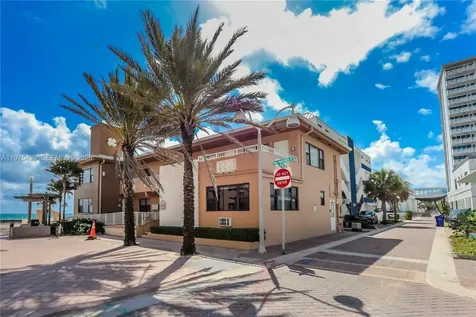 302 New Hampshire Street Hollywood FL 33019