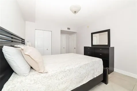 17100 N Bay Road Sunny Isles Beach FL 33160