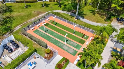 10753 W Clairmont Circle Tamarac FL 33321