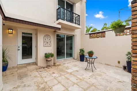 7282 Jacaranda Lane Miami Lakes FL 33014