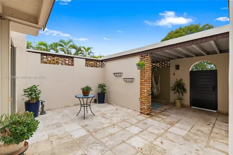 7282 Jacaranda Lane Miami Lakes FL 33014