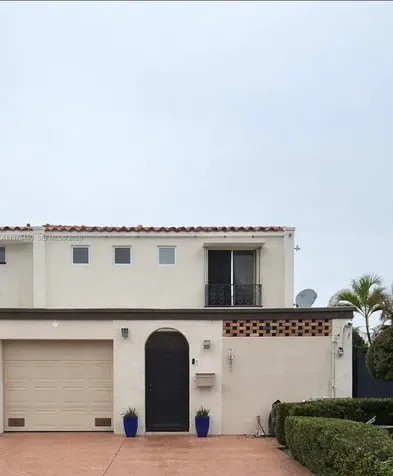 7282 Jacaranda Lane Miami Lakes FL 33014