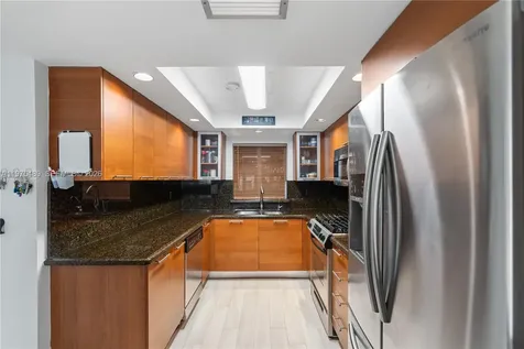 7282 Jacaranda Lane Miami Lakes FL 33014
