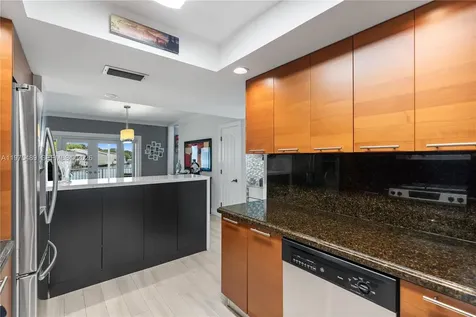 7282 Jacaranda Lane Miami Lakes FL 33014