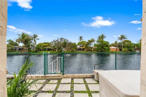 7282 Jacaranda Lane Miami Lakes FL 33014