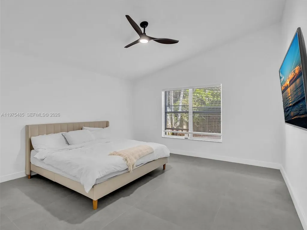 4962 SW 32nd Way Hollywood FL 33312