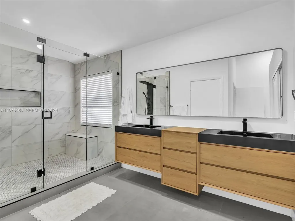 4962 SW 32nd Way Hollywood FL 33312
