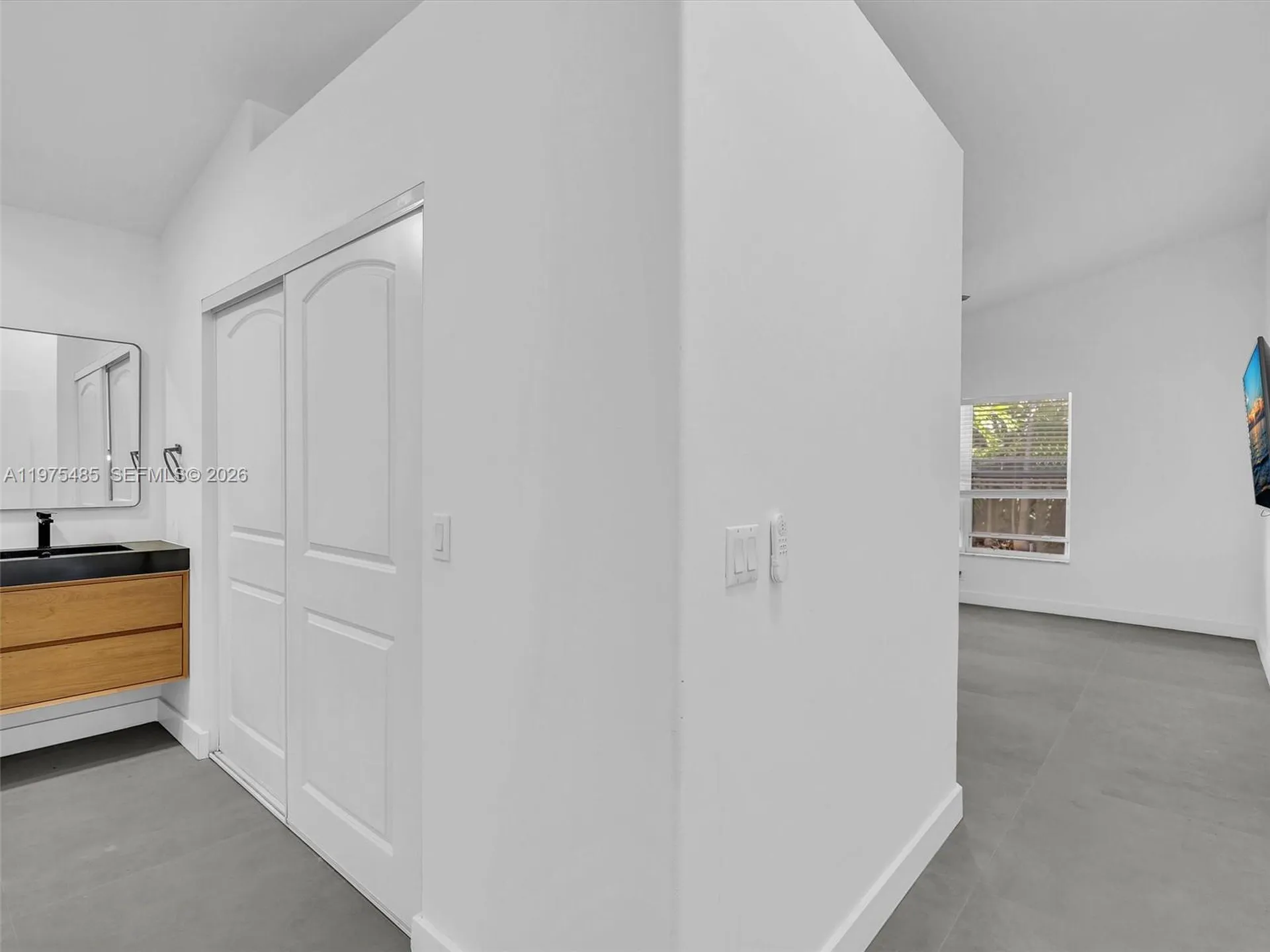 4962 SW 32nd Way Hollywood FL 33312