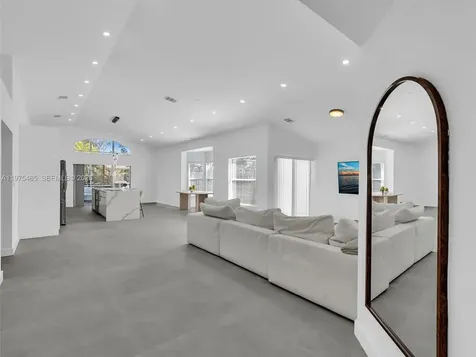 4962 SW 32nd Way Hollywood FL 33312