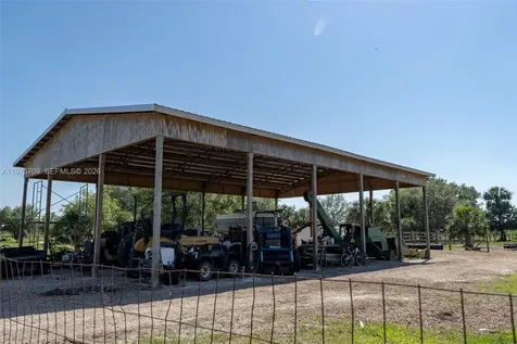 21810 NW 270th Street Okeechobee FL 34972