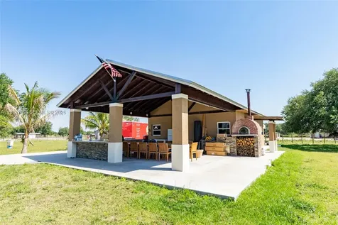 21810 NW 270th Street Okeechobee FL 34972