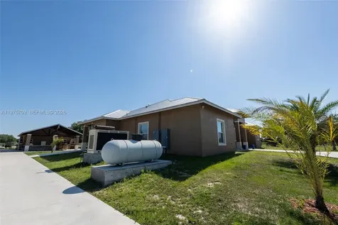 21810 NW 270th Street Okeechobee FL 34972