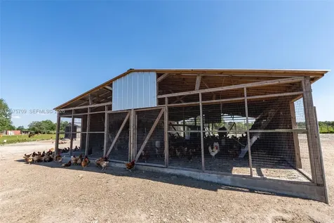 21810 NW 270th Street Okeechobee FL 34972