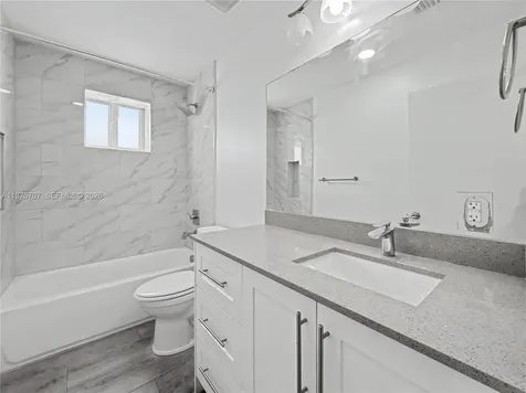 836 NW 33rd Avenue Miami FL 33125