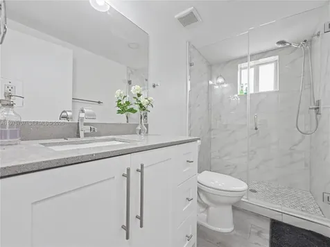 836 NW 33rd Avenue Miami FL 33125