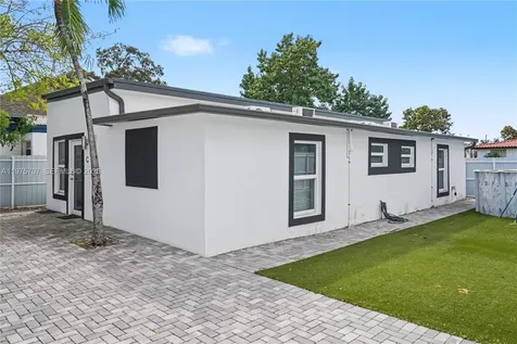 836 NW 33rd Avenue Miami FL 33125