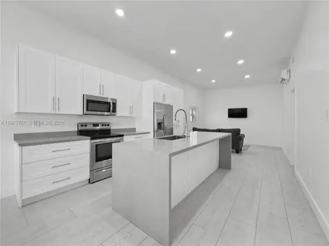 836 NW 33rd Avenue Miami FL 33125