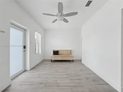 836 NW 33rd Avenue Miami FL 33125